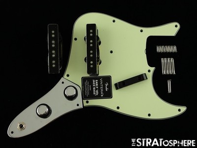 Fender Vintera III Early 60s Jazz Bass LOADED PICKGUARD, Early 60s PU Mint Green