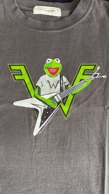 Weezer T-Shirt Grey SIZE L Band Music Print Kermit w. Guitar
