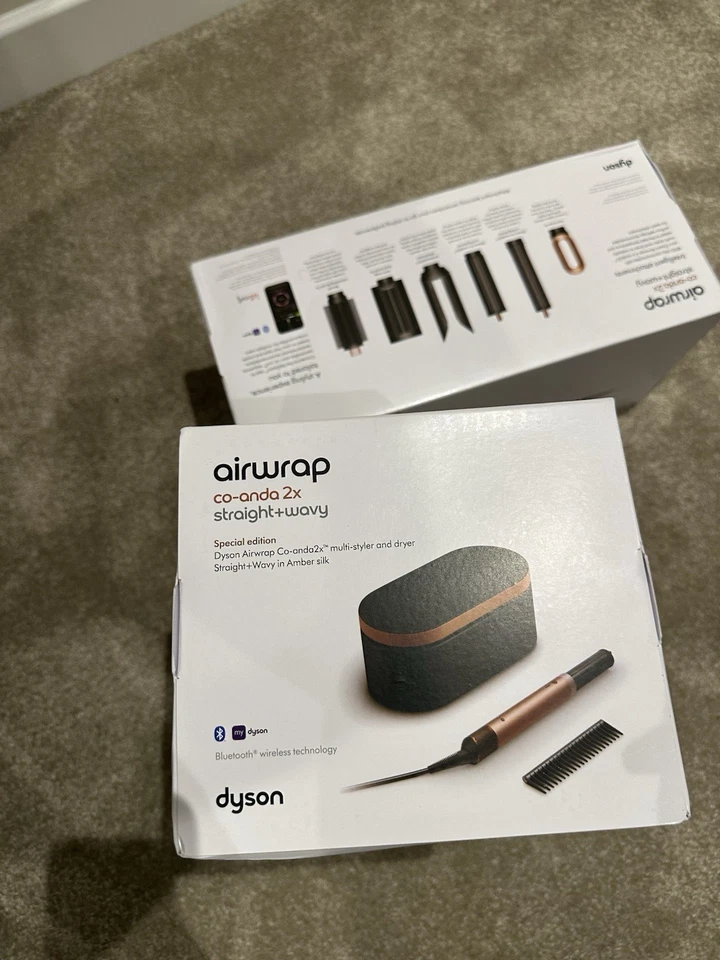 Airwrap Co-anda 2x™ multi-styler Straight to Wavy Amber Silk / Pink Champagne - Image 4 of 4