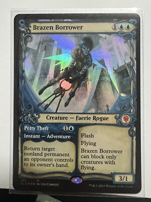 SHOWCASE FOIL Brazen Borrower x 1 - Throne of Eldaine - NM - MTG