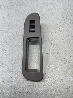 01 02 03 04 TOYOTA SEQUOIA REAR RIGHT WINDOW SWITCH BEZEL 74271-0C010 YOTA YARD
