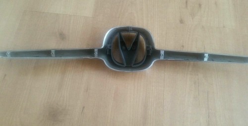 2003 Acura TL Front Grille Grill 75110-S0K-A010 OEM - Picture 2 of 3