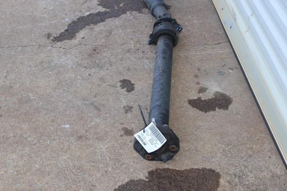 2007-2008 INFINITI G35 SEDAN RWD A/T EIXO DE TRANSMISSÃO TRASEIRO HÉLICE CARDAN FABRICANTE DE EQUIPAMENTO ORIGINAL - Imagem 3 de 4