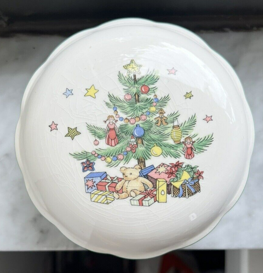 NIKKO Christmas Candy Dish Bon Bon Covered Round Trinket Box 5" Tree