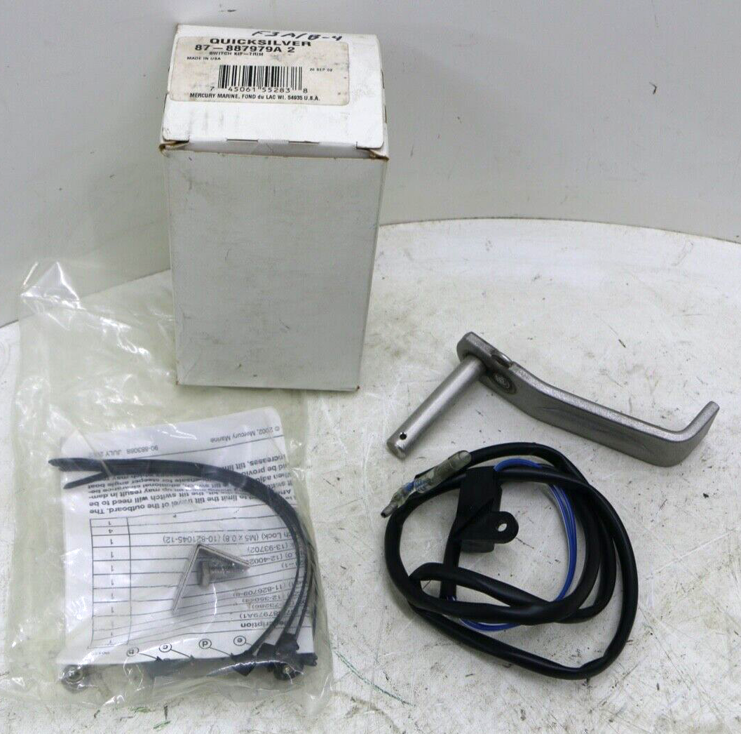 CATALOGUE SINGLES VICTOR→MERCURY 87-99 87-887979A 2 NEW Genuine OEM Mercury Mercruiser Quicksilver Trim