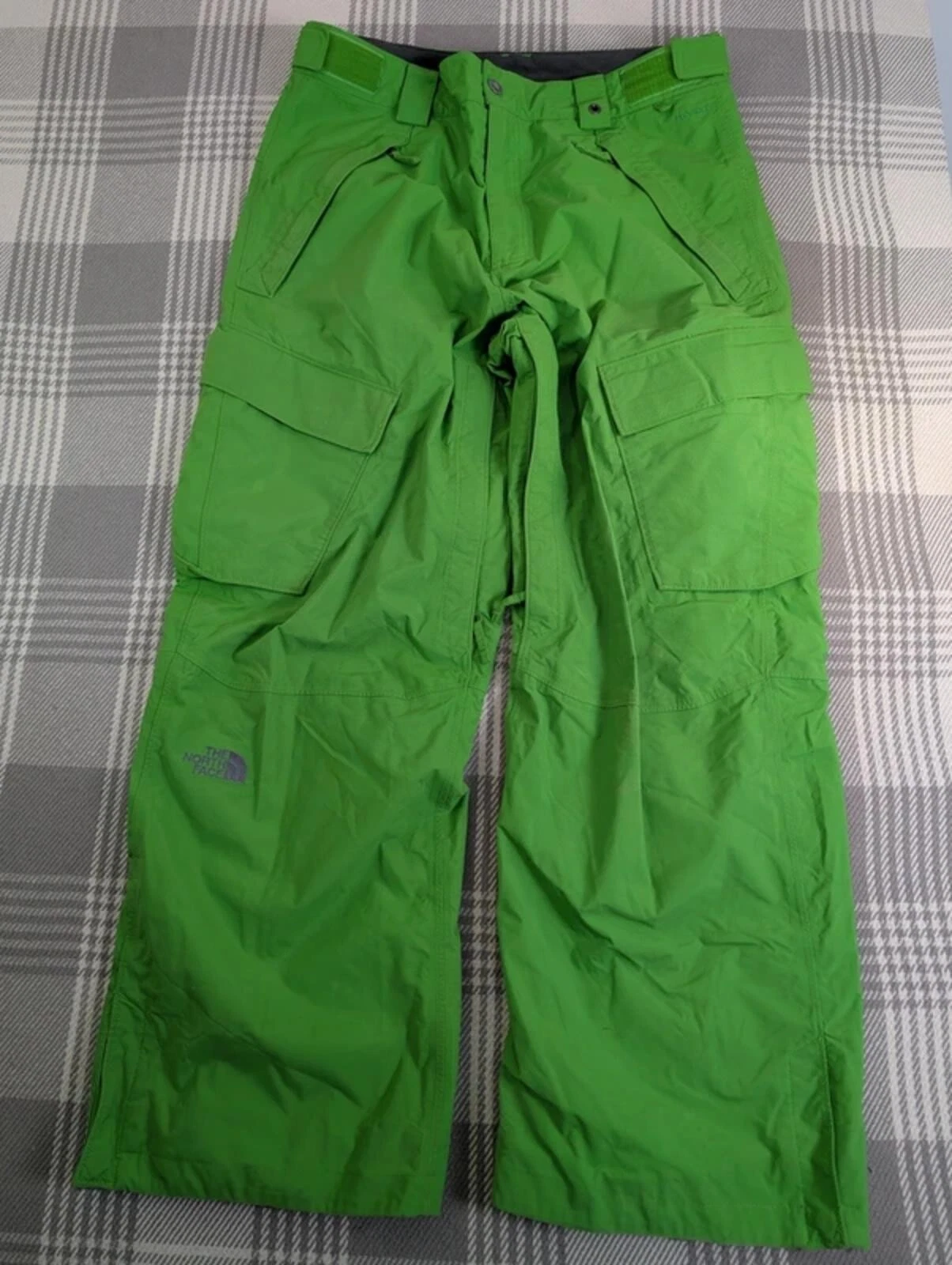 The North Face Size M Green HyVent Waterproof Ski Snowboard Salopettes Pants