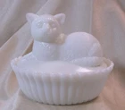 Vintage Westmoreland Milk Glass Cat on Basket Candy Dish
