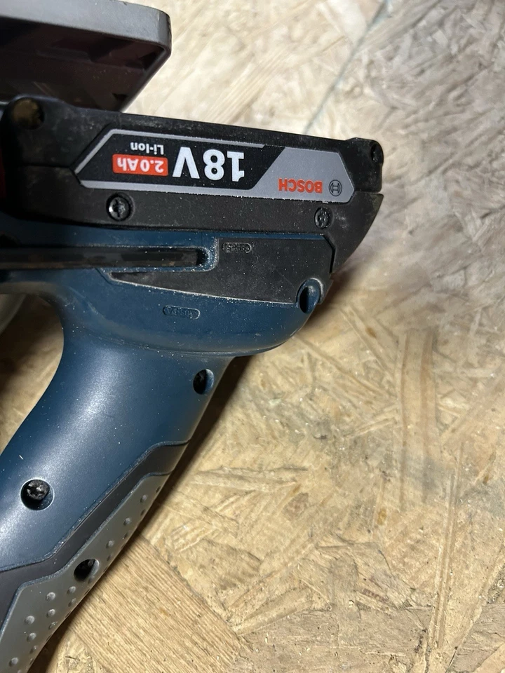 Sierra circular inalámbrica Bosch CCS180 18V 6-1/2" Foto 3 de 3