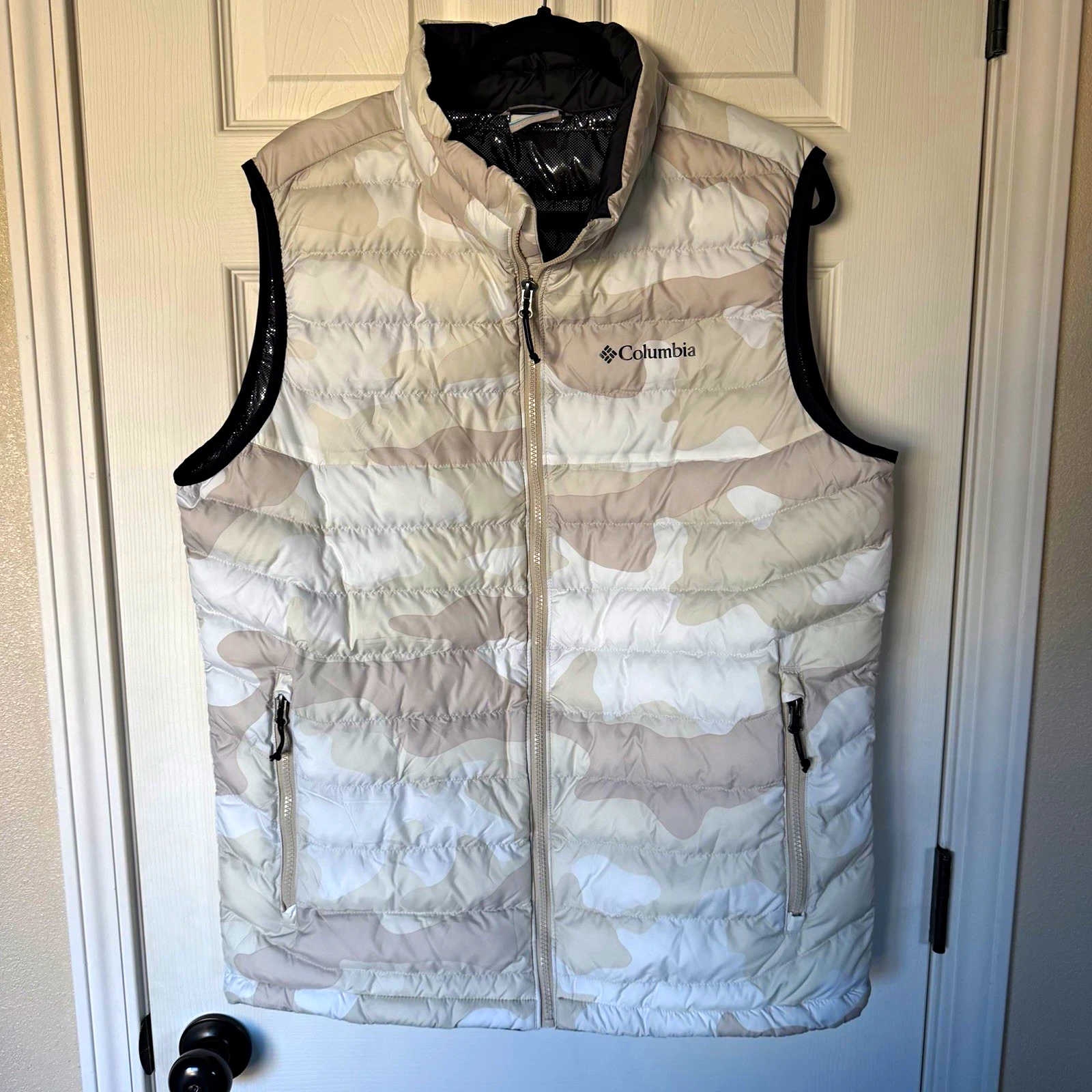 Columbia Omni-Heat Men's L /Large Camo Insulated Puffer Vest Powder Lite II Vest - product detail image 1