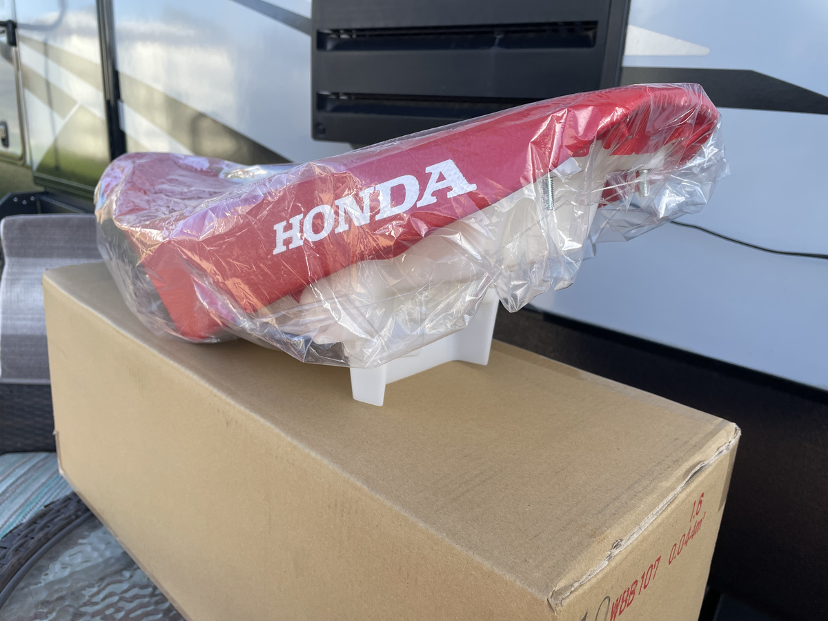 HONDA XR80 XR 80 R 2001 2002 2003 COMPLETE BOLT-ON OEM SEAT