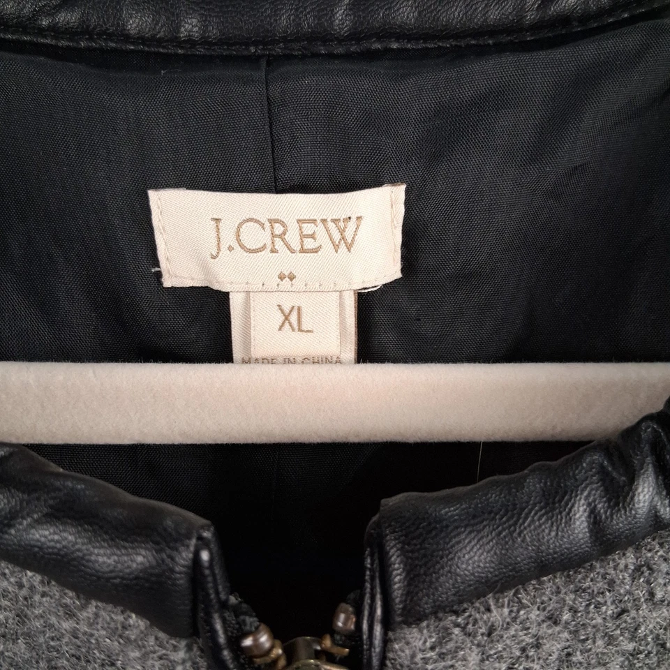 J. Blazer Crew Gris Lana Sin Cuello Imitación Cuero Borde Talla XL Foto 2 de 4