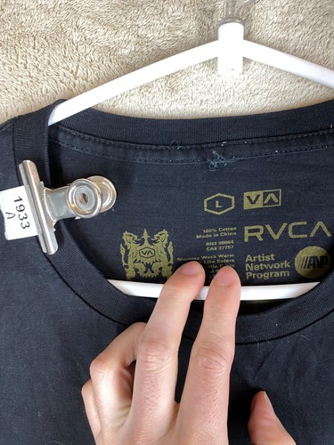 RVCA Casual T-Shirts Top Size L Mens Black Logo Long Sleeve - Picture 3 of 10