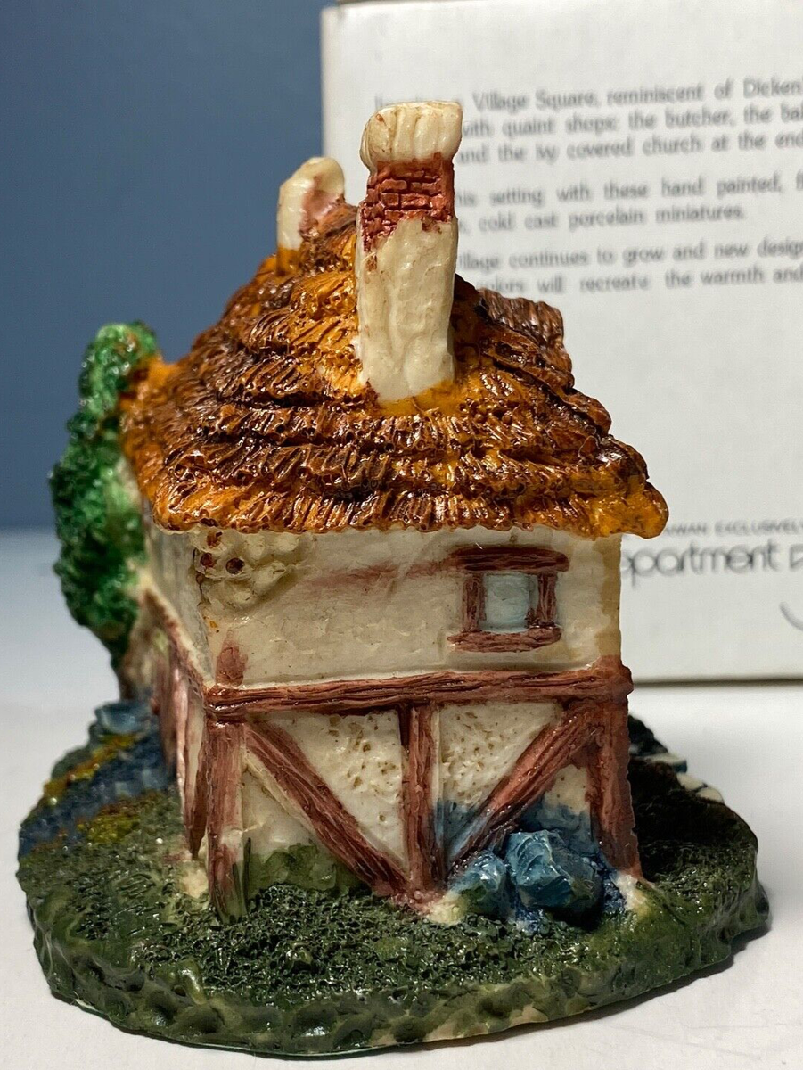 Department 56 Dicken's Village Miniatures Porcelain Butcher House