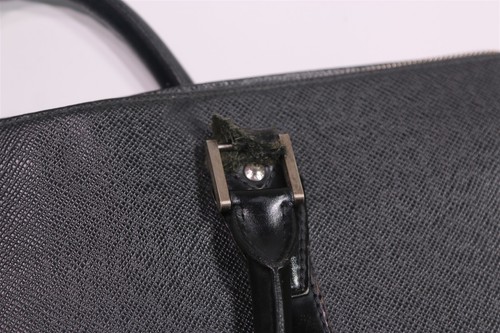 Louis Vuitton Black Taiga Lozan Leather Business Briefase Needs Repair - Picture 6 of 12
