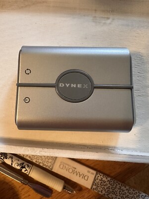 DYNEX 6 IN 1 MEMORY CARD READER WRITER DX-CR6N1