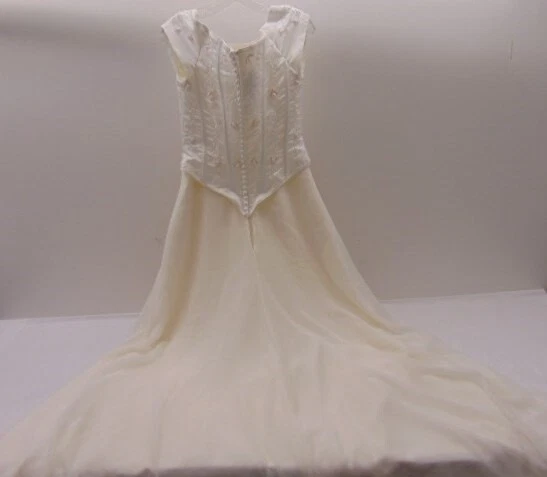 Alfred Angelo Wedding Dress Light Ivory - Image 3 of 4
