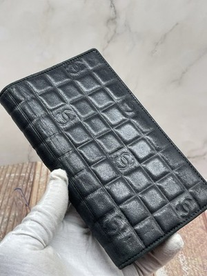 Authentic CHANEL Chocolate Bar CC Logo Wallet Black Lambskin Rare