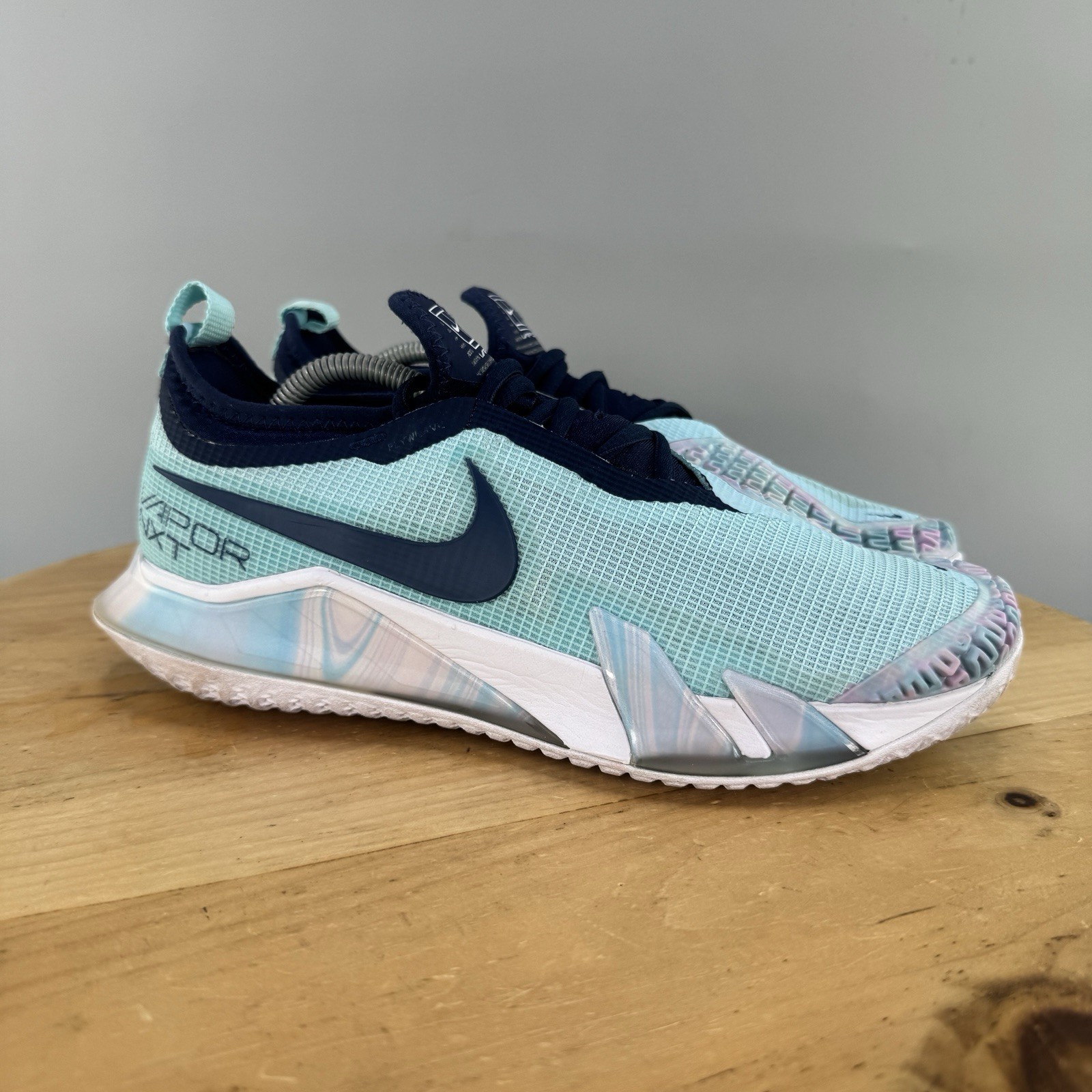 Nike Court React Vapor NXT Womens Size 7.5 Tennis Shoes Athletic Glacier Blue