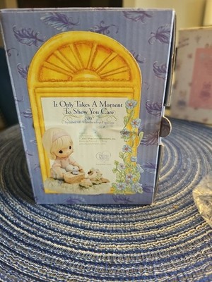 Precious Moments  It Only Takes A Moment To Show You Care  2007 With Box