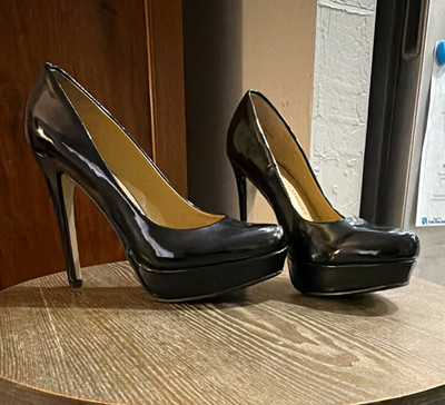 Chinese Laundry Women s Black Patent Leather Platform Stiletto Pumps 7.5