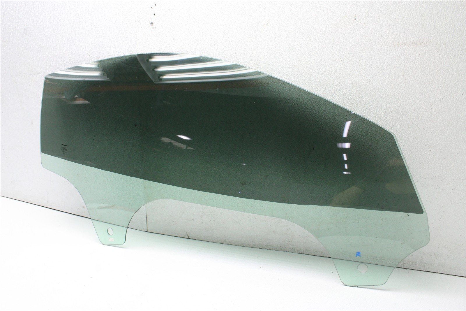 McLaren Artura 2025 Right Door glass