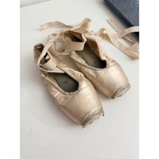 Grishko Ballet Pointe Shoes Pink Satin Size 3.5 XXX H Made in Russia Prop Decor