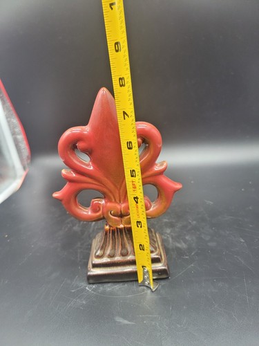 Ceramic red Fleur de Lis accent decoration for home - Picture 5 of 7