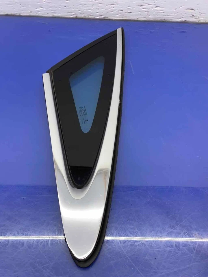 Jaguar XJ X351 2010-2019 OEM CUARTO TRASERO IZQUIERDO PANEL DE VIDRIO CON MOLDURA CROMADA Foto 2 de 4