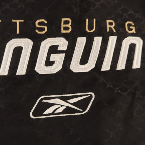 Pittsburgh Penguins Jacket Mens M Black Yellow Windbreaker Reebok NHL Hockey - Picture 3 of 14