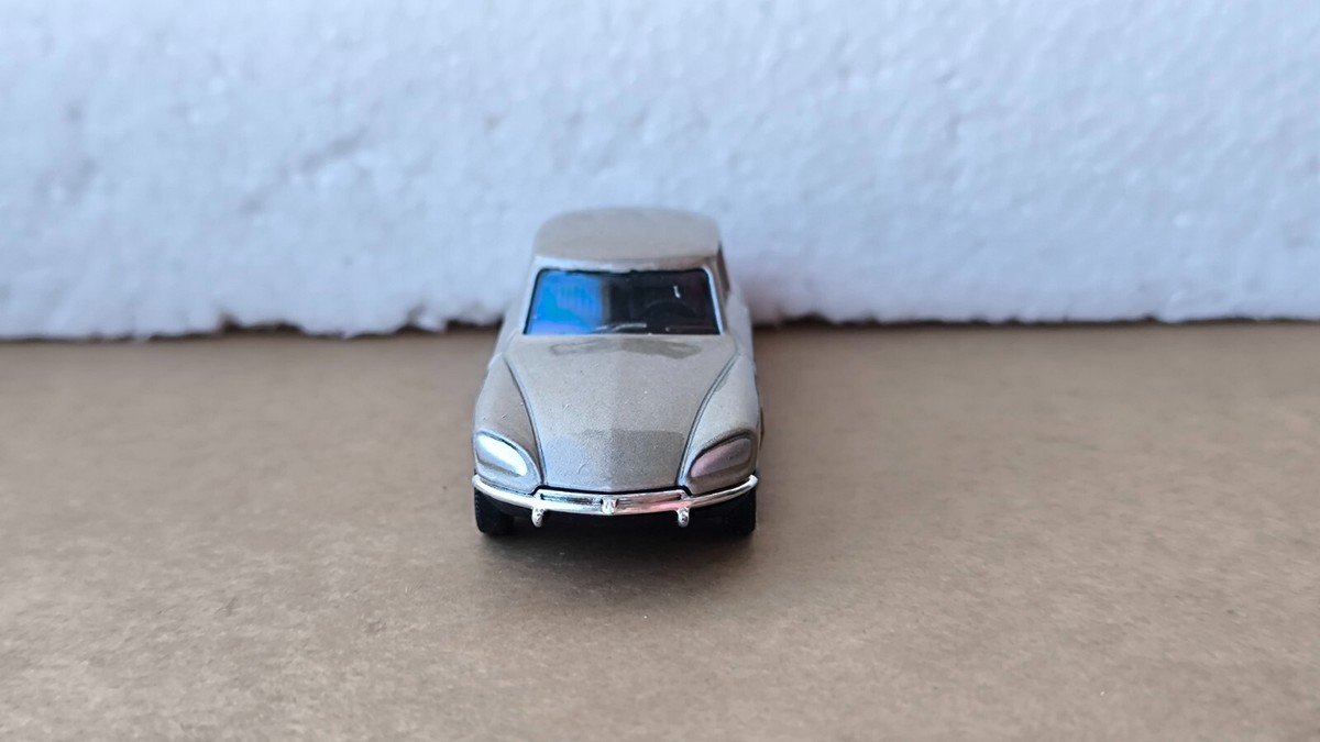 Voiture Miniature Citroën DS 23 1973 Grise 3 Inches - Welly 52381W, Idéale Collection Ou Jeu