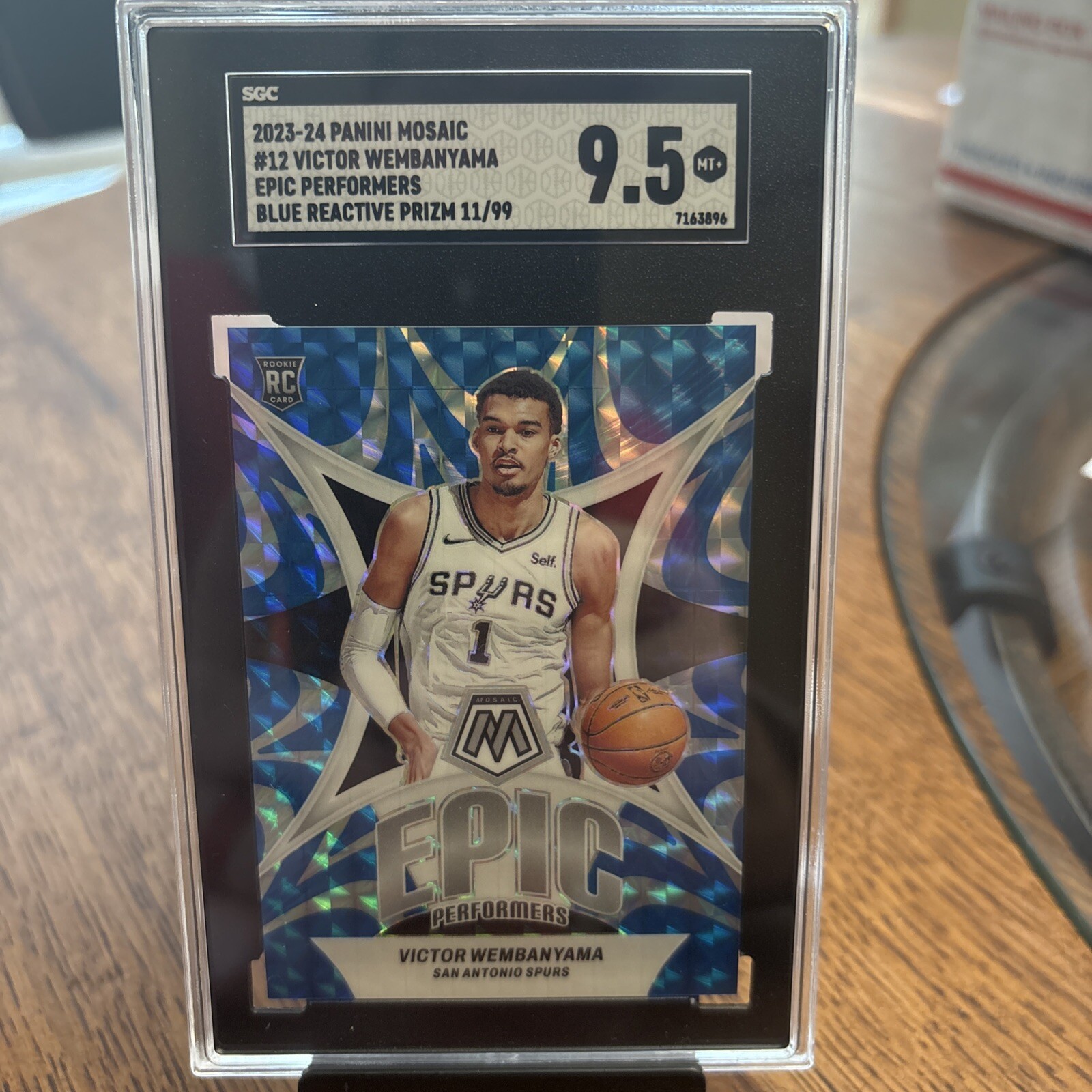 2023-24 Victor Wembanyama RC Panini Mosaic Epic Performers Blue Mosaic 11/99