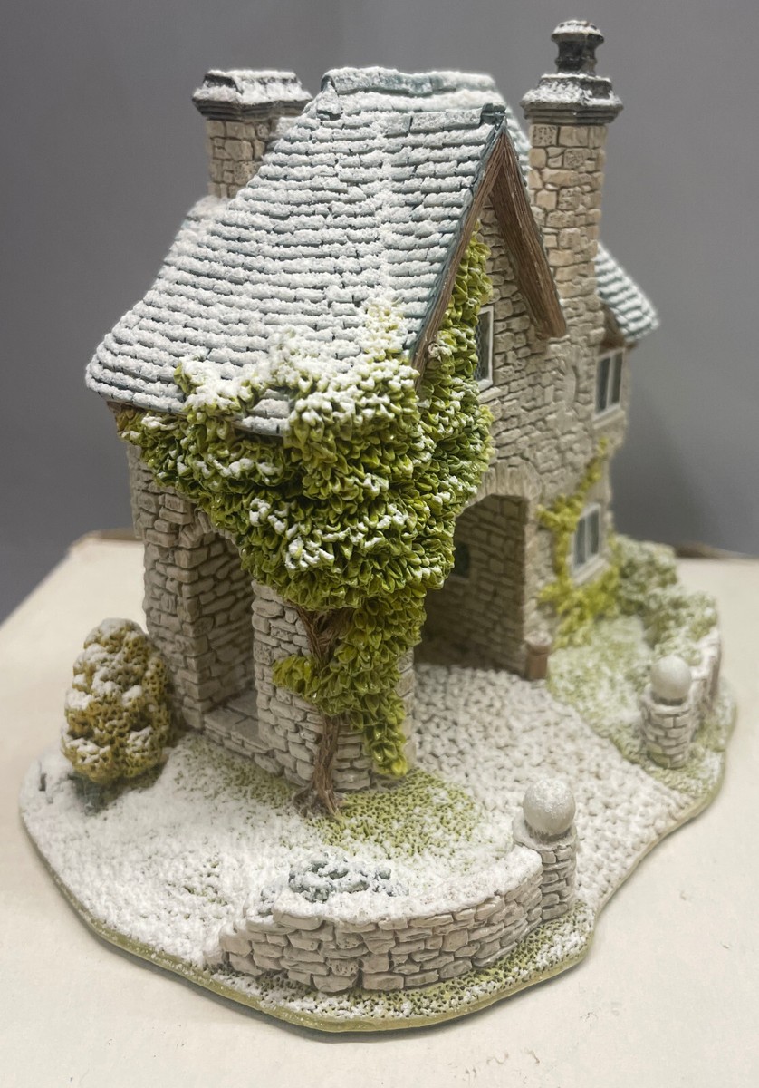 Lilliput Lane Snowdon Lodge w Deed Christmas Snow Lodges