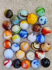 30 West Virginia Swirl Marbles circa 1920's to 1950's.  Lot 0072 — photo 3
