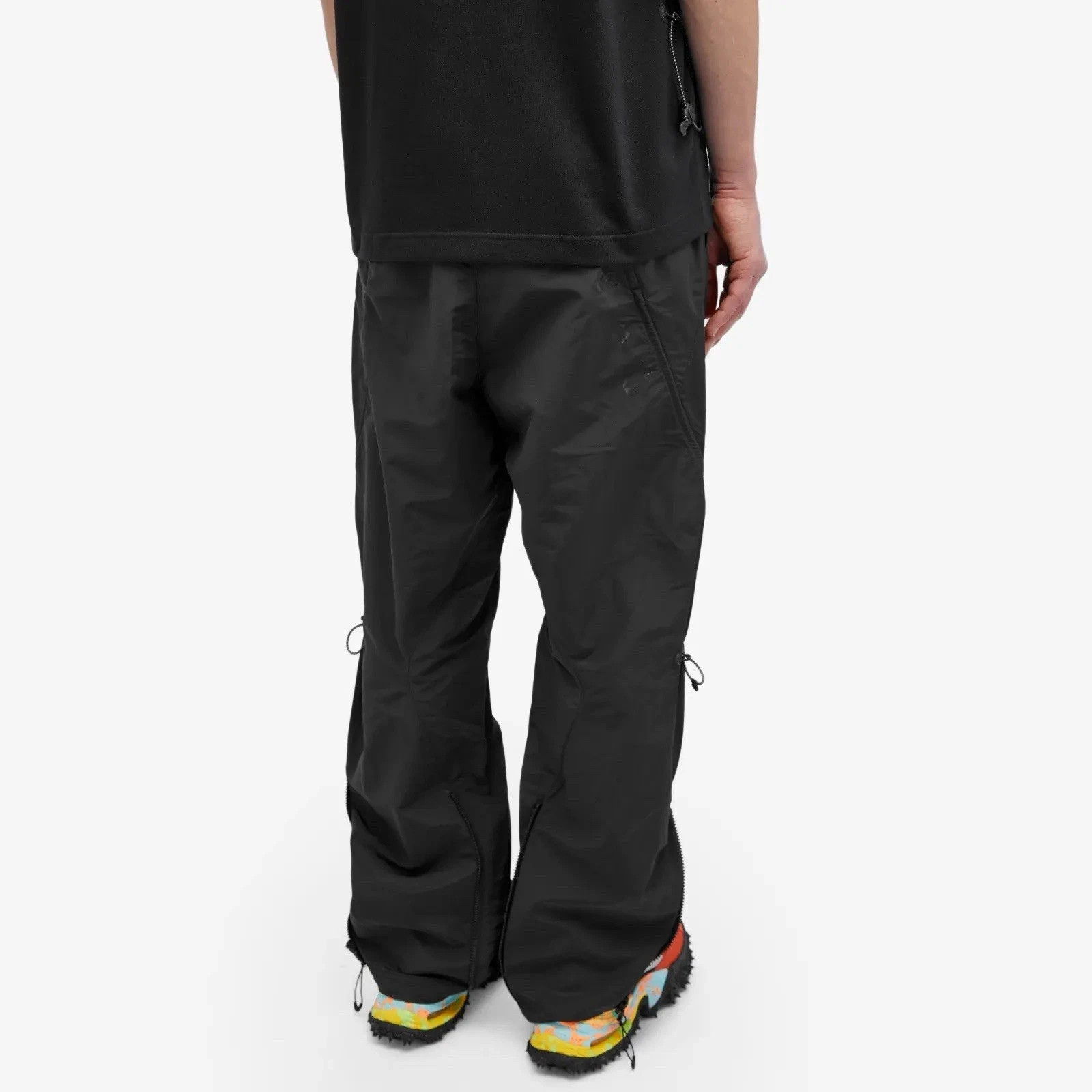 OFF WHITE X NIKE Taglia Large Pantaloni Nike x OFF WHITE Mc Nero (DV4393 010) $350 al dettaglio