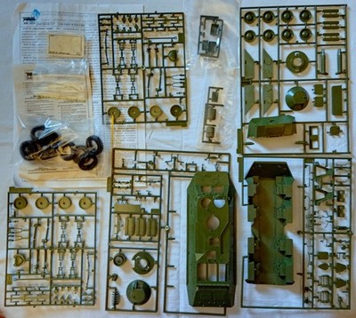 Zvezda 3557 BTR-70 Soviet Personal Carrier Afghanistan 1979-1989 1:35 OHNE OVP