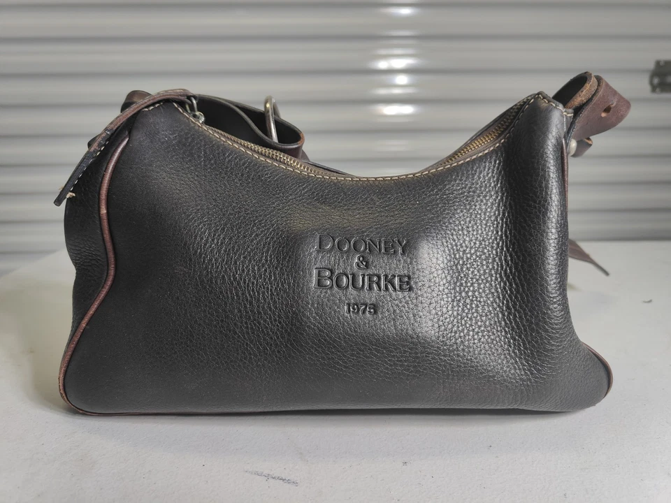 Vintage DOONEY & BOURKE 1975 Black Pebbled Leather Crescent Purse Hobo Bag - Image 2 of 4