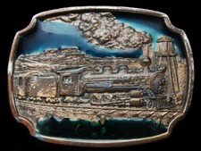 LF03121 VINTAGE 1970s  STEAM ENGINE TRAIN  DESERT SCENE RAILROAD BELT BUCKLE
