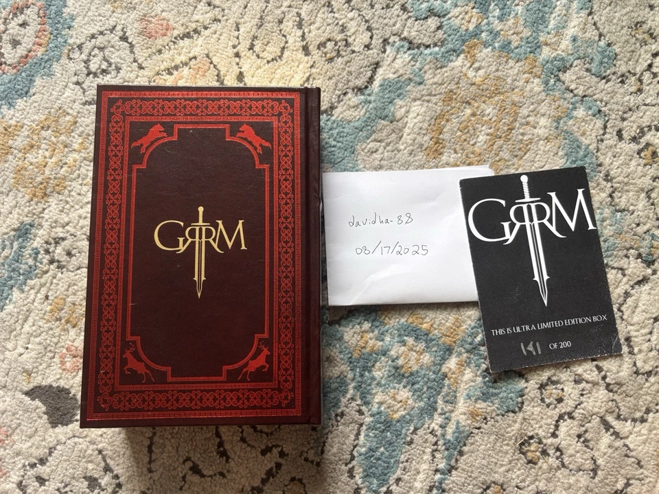 George R. R. Martin Signed A Game of Thrones - The Ultra Limited Edition 141/200 Foto 3 de 4