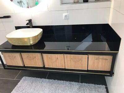 Acrylglas glänzend schwarz, 150x150x3mm. Perfekt für Dekor, Möbel Acrylglas glänzend schwarz, 150x150x3mm. Perfekt für Dekor, Möbel