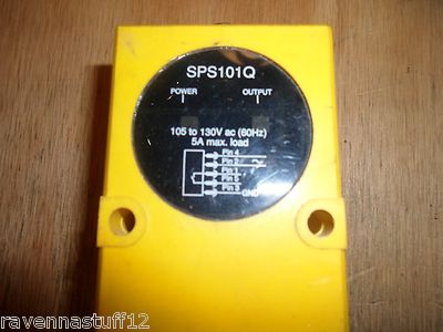 BANNER SPS101Q  DC POWER SUPPLY WITH BANNER MBCC-512 CORD SET (NEW NO BOX)