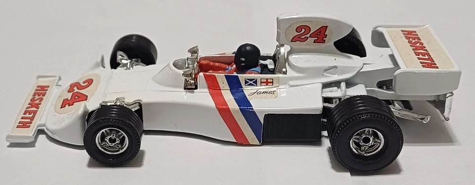 Corgi n. 160 Hesketh 308 Formula 1 Racing Car. Come nuova - Immagine 2 di 4