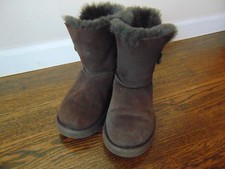 UGG AUSTRALIA 5991 YOUTH BOOTS SZ.2