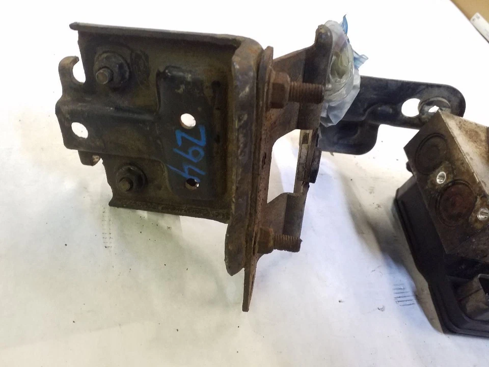 Насос антиблокировочной системы тормоза ABS с кронштейном | Подходит для Ford F250 F350 2014-2016 годов выпуска - Изображение 4 из 4