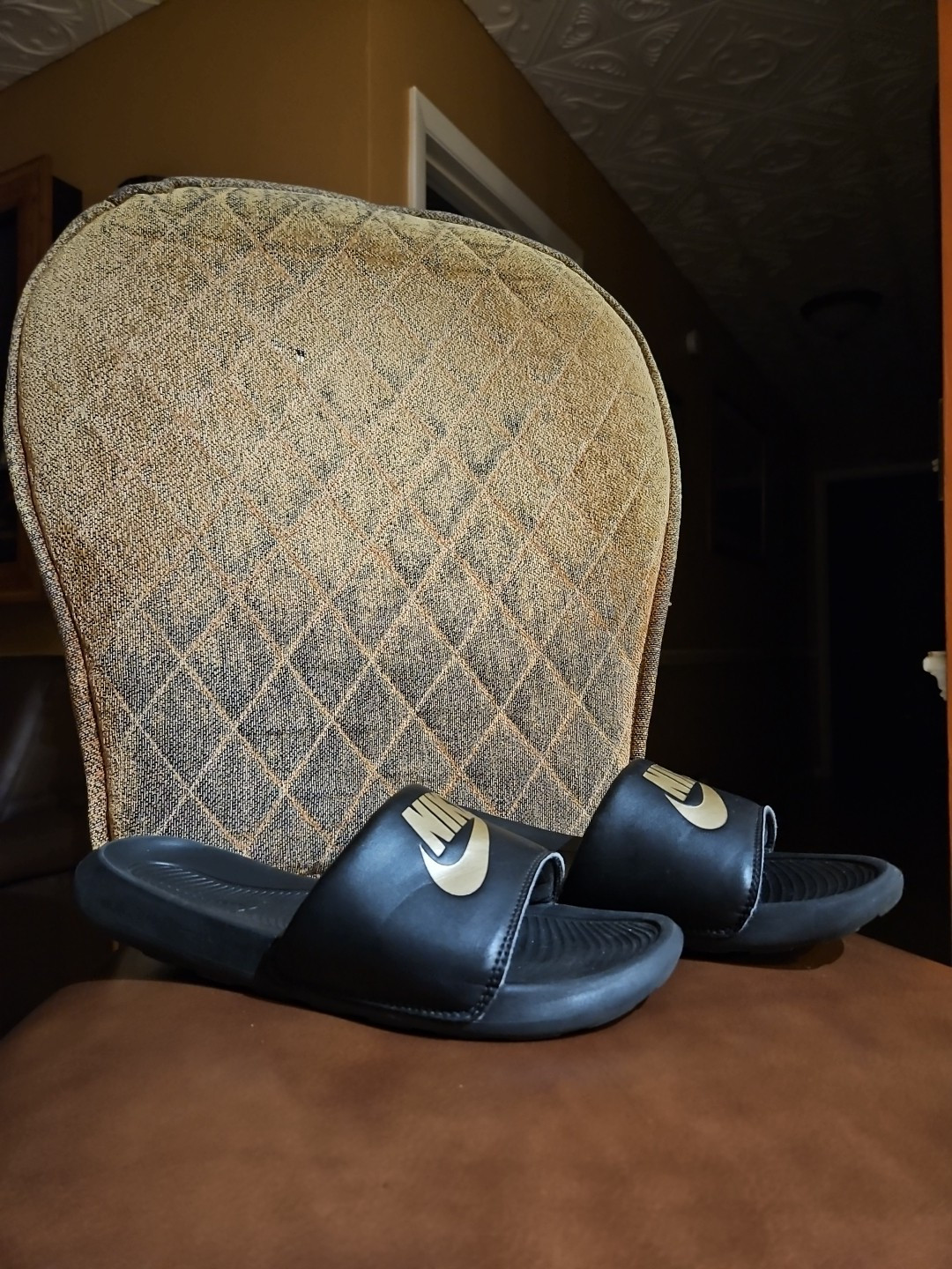 Nike Victori One Black/Metallic Gold Slip On Slides Sandals  display picture 3