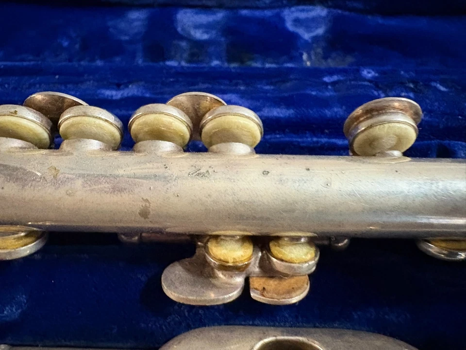 Piccolo antiguo Artley en estuche original Foto 3 de 4