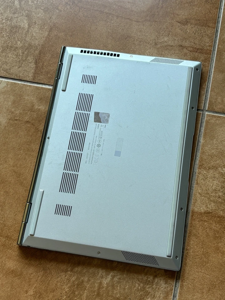 ASUS ZenBook 13.3" UM5302T 14" (1T SSD, AMD Ryzen 7 6800U, 2.7 GHz, 16GB RAM) - image 4 of 4