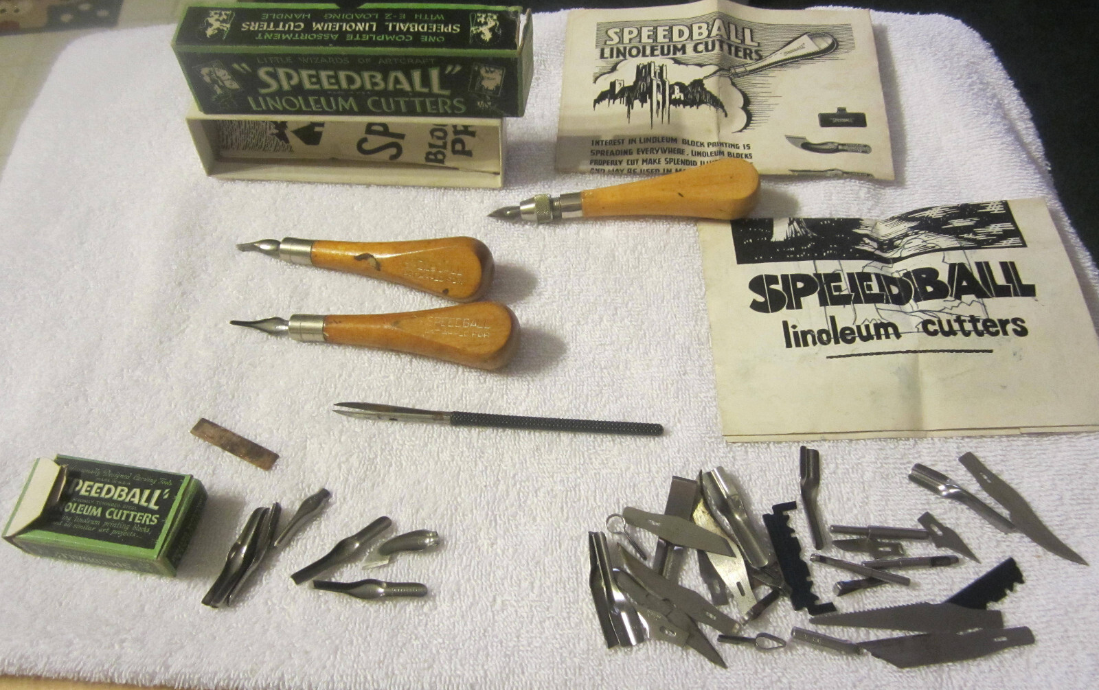 3 tools,Vintage Speedball Linoleum Cutter Lot,some boxes,many various