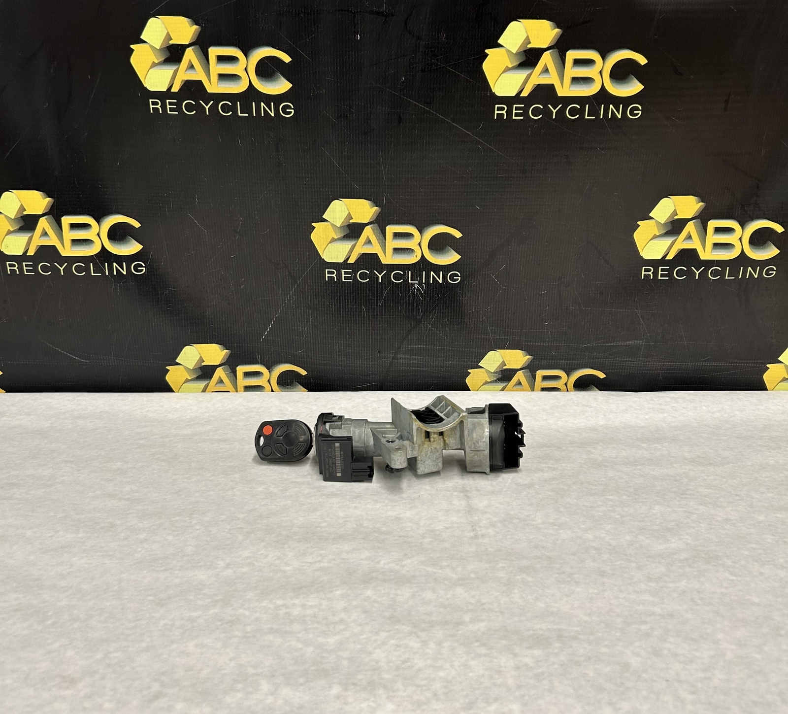 2006-2016 Ford Fusion SEL 2.5L Automatic Transmission Ignition Switch w/ Key OEM