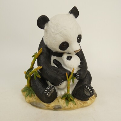 HomCo Panda and Cub Baby Masterpiece Porcelain Figure 1988  SIJK2