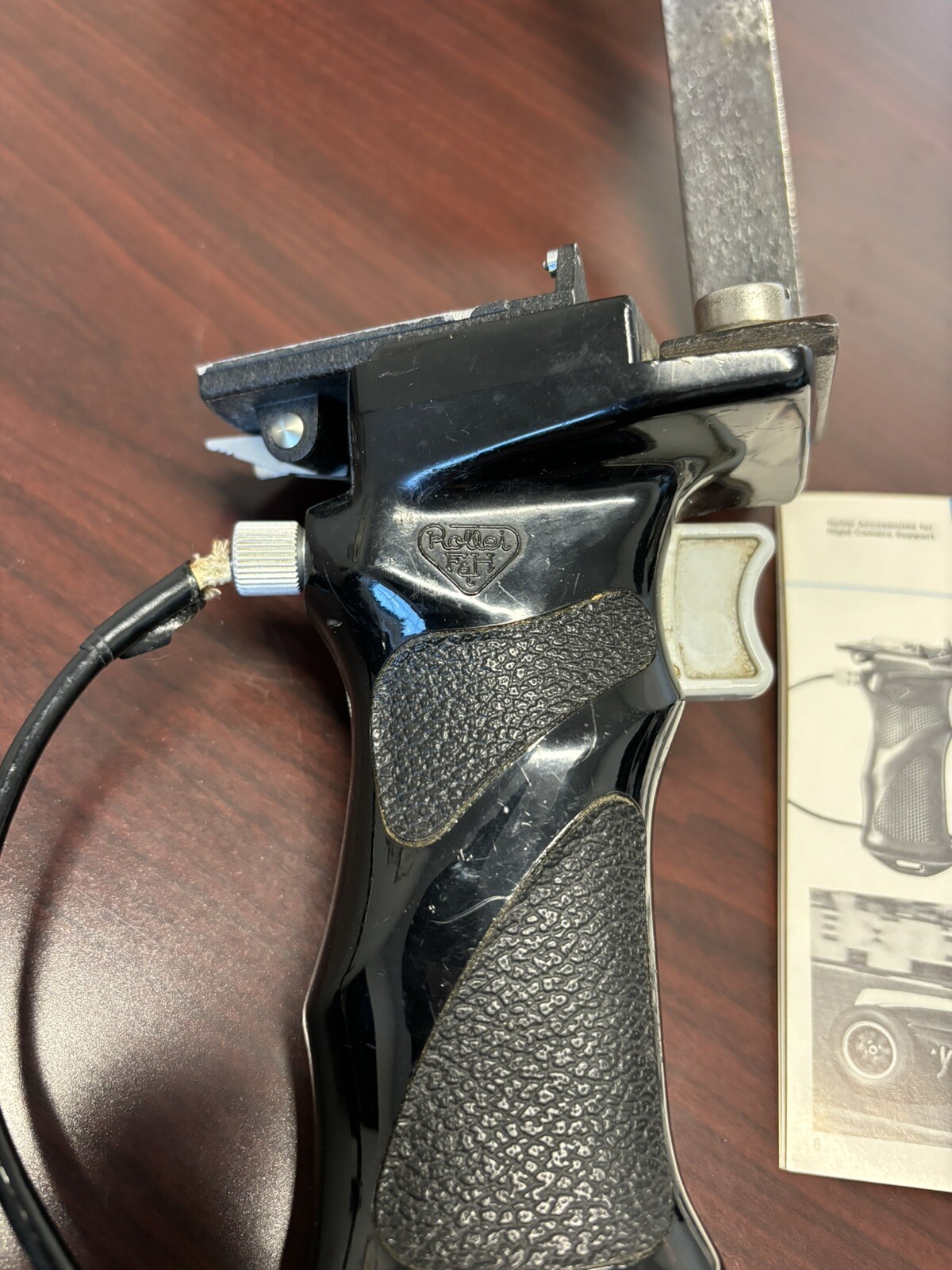 Rolleiflex 3.5F Planar 75mm f/3.5 +Case, Additional Lenses, Pistol Grip